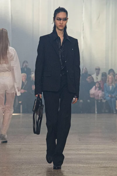 Look 5